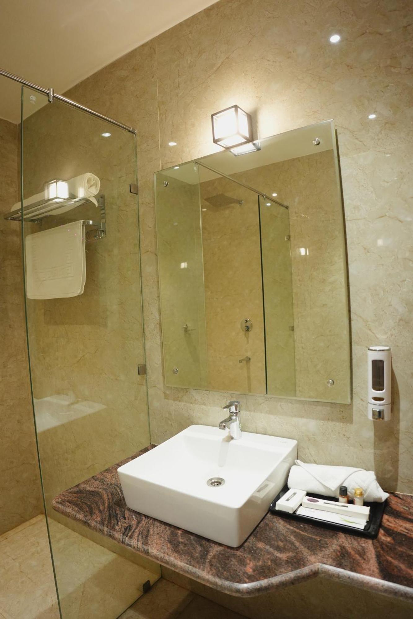 The Krati Resort And Convention Centre Bareilly Ngoại thất bức ảnh